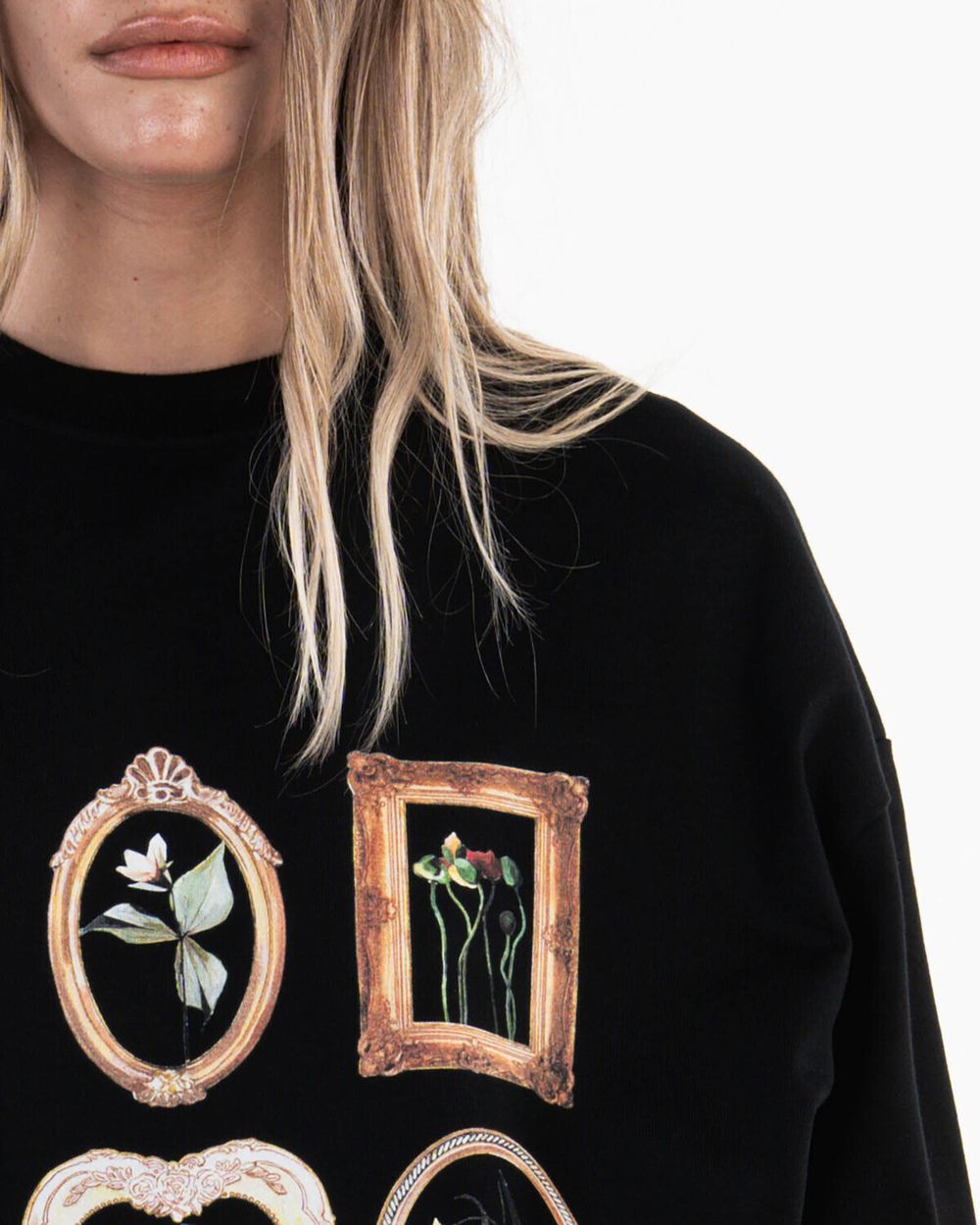 Футболка Bruler d'Amour x Madina Belikova Flowers черная