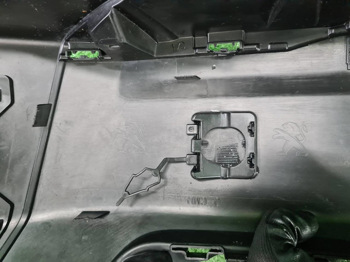 Бампер задний Peugeot 2008 2 (2019-н.в.)