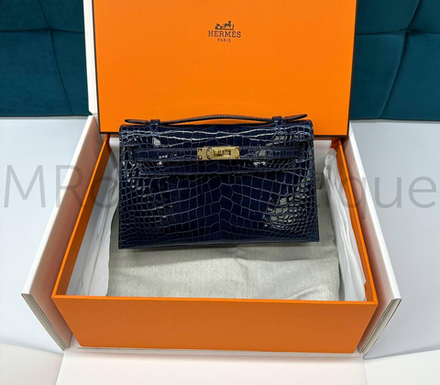 Сумка Hermes Kelly Pochette из глянцевой крокодильей кожи темно-синяя