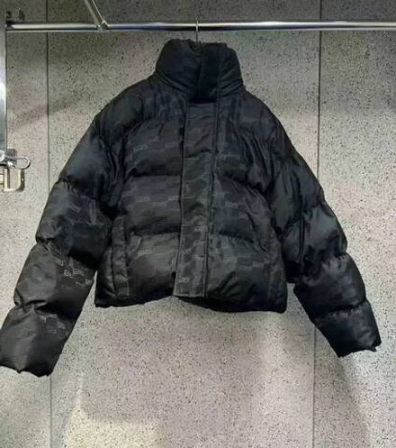 Пуховик Balenciaga