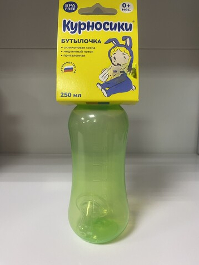 Бутылочка "Курносики" для кормления с силиконовой соской медленный поток с рождения приталенная объемом 250 мл, цвета в ассортименте