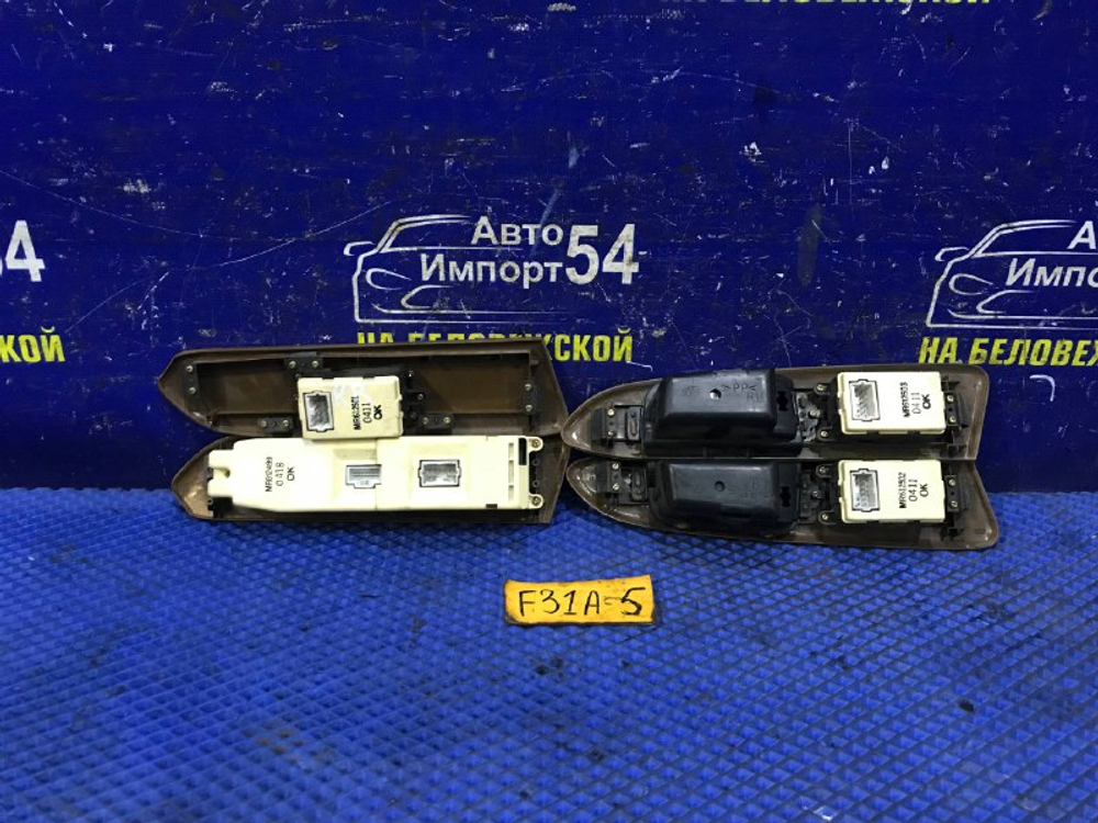 Блок управления стеклоподъемниками MITSUBISHI DIAMANTE 2000