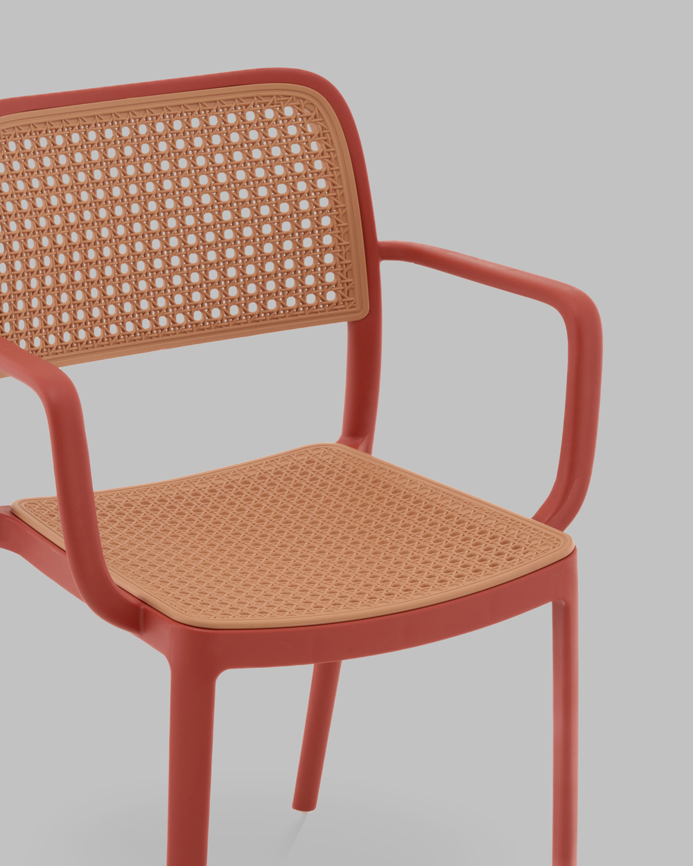 Стул Yona пластиковый с подлокотниками красный
