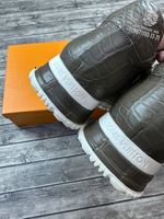 Кроссовки Louis Vuitton из кожи крокодила