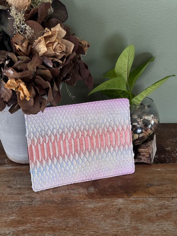 Обложка на паспорт из питона AC-139