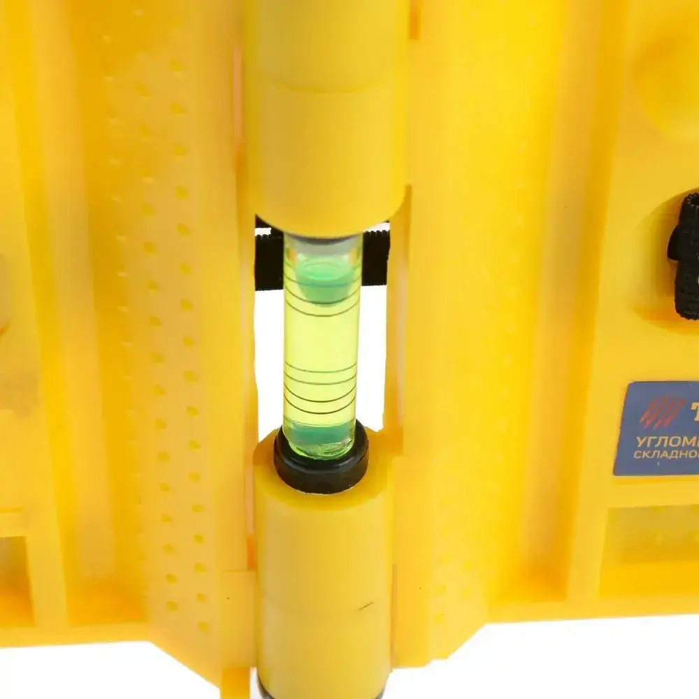 Уровень угловой магнитный ТУНДРА, складной, 3 глазка