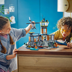 Конструктор LEGO City 60419 Полиция острова-тюрьмы — фото 17