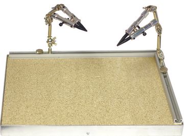 Паяльный стол с двумя держателями