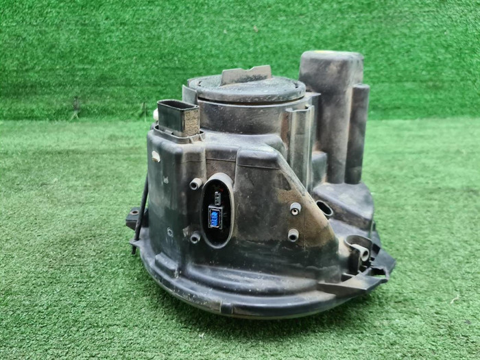 Фара Mercedes G W463 (2008-2018) ксенон