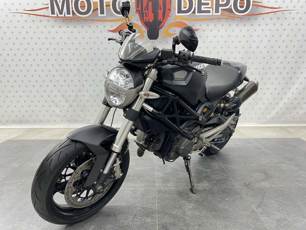 Ducati Monster 696 Plus , 2010