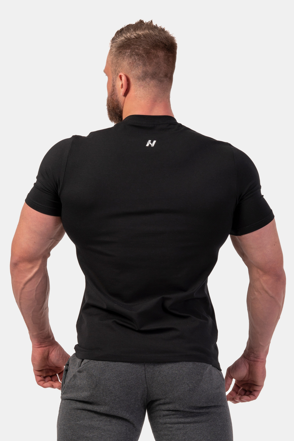 Футболка MINIMALIST LOGO NEBBIA T-SHIRT 291 Черная