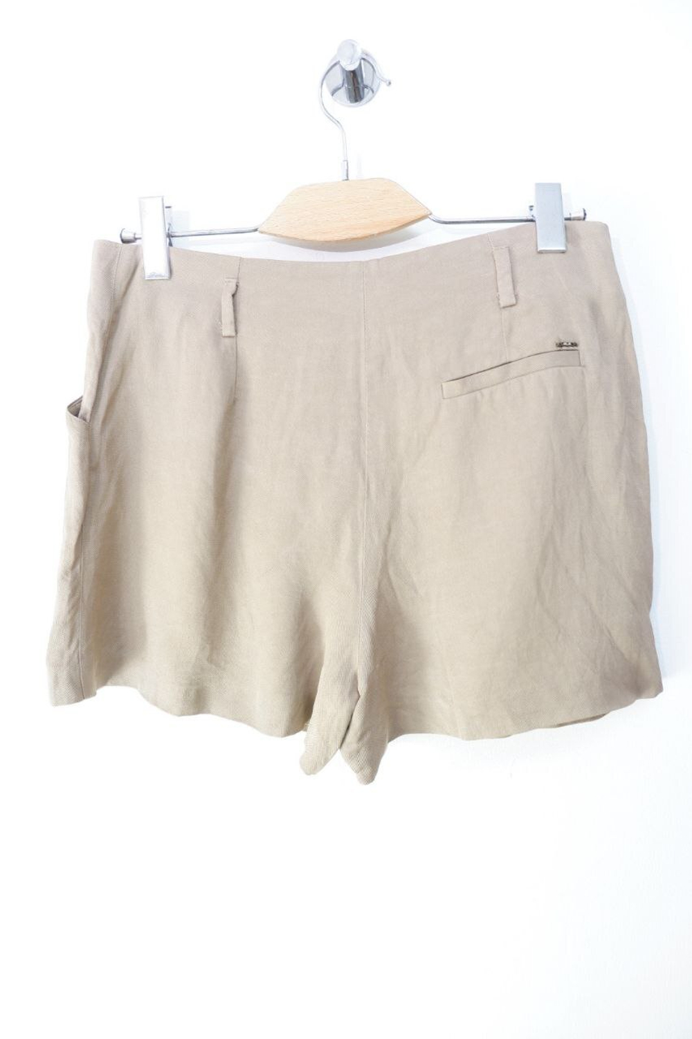 Шорты светлые 44 размер