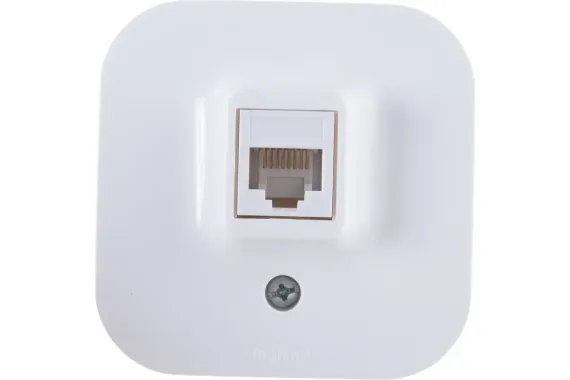 Розетка RJ45 Legrand Quteo накладная белая 25997