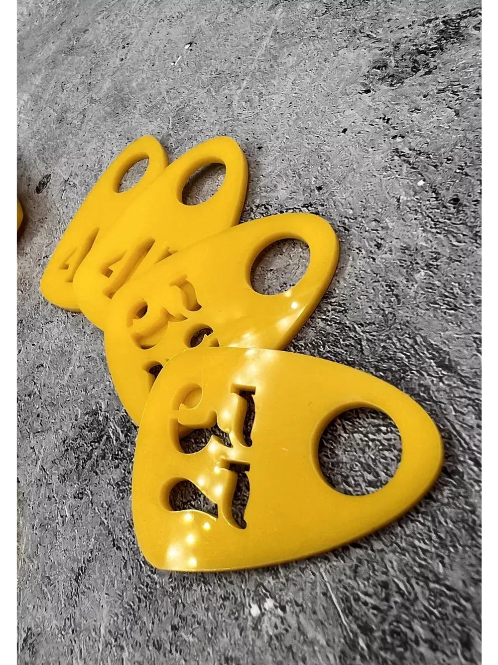 Номерки для гардероба прорезные