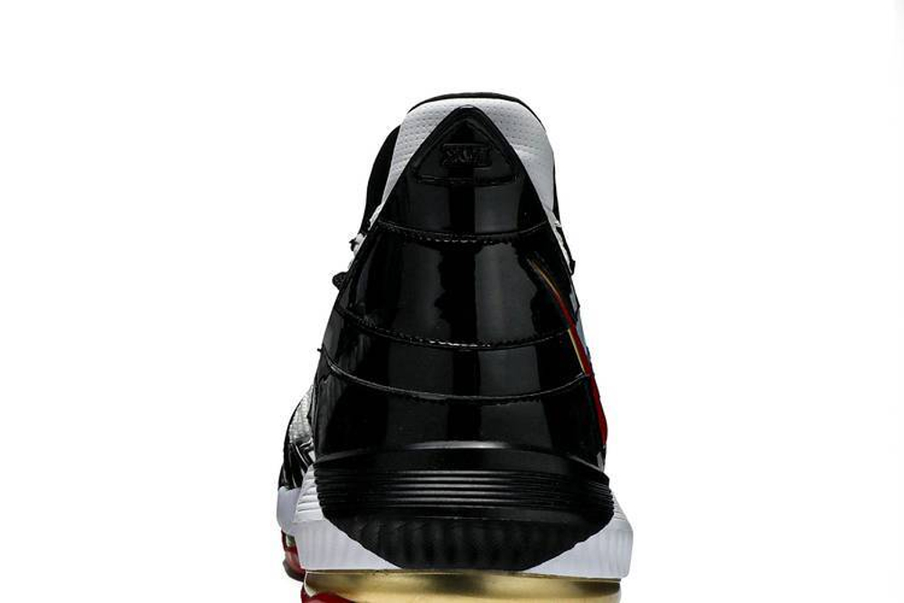 Кроссовки Nike Lebron 16