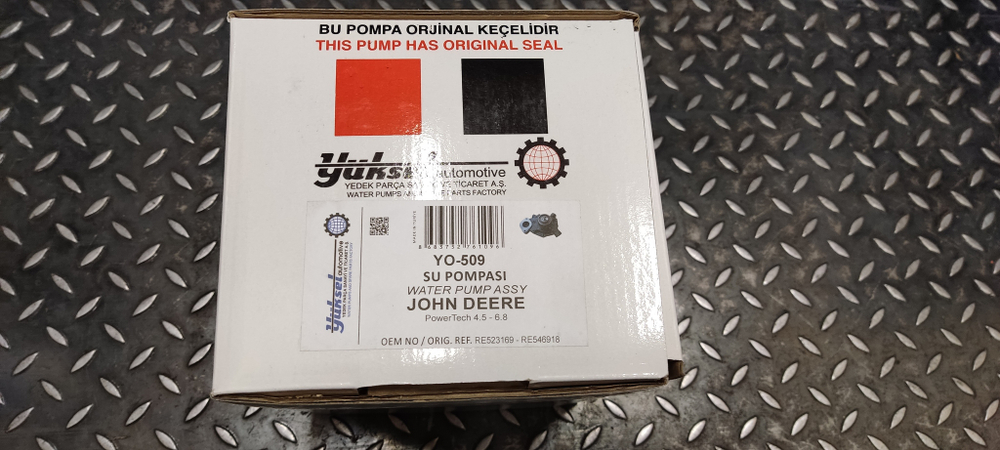 Водяная помпа RE523169