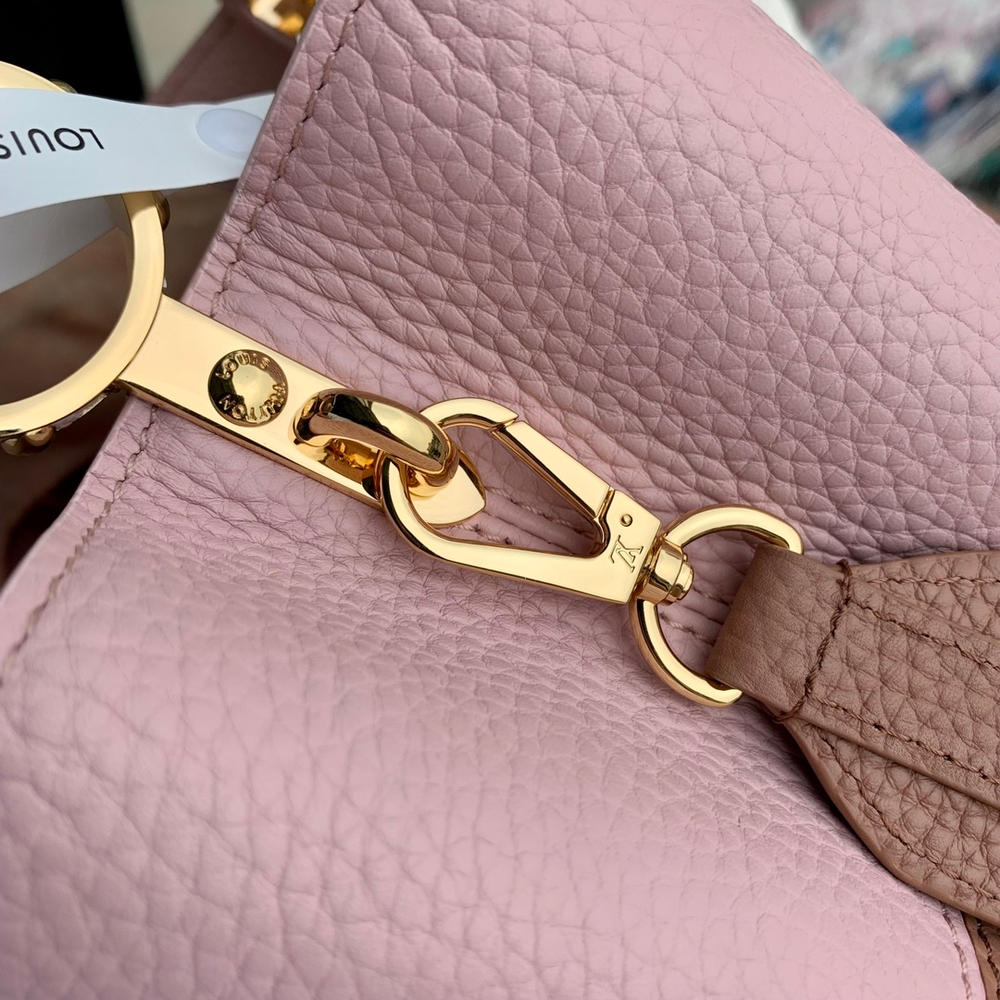 Louis Vuitton Capucines BB