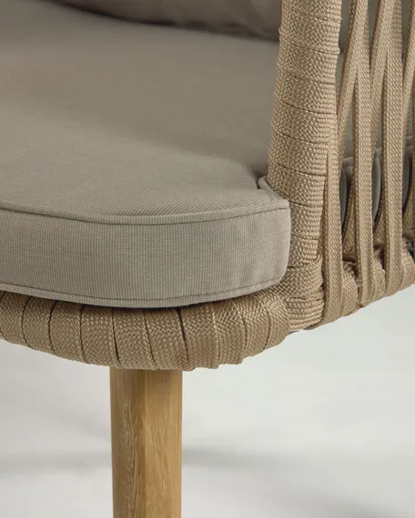 Уличный плетеный стул Hemilce бежевый | La Forma | Испания | Купить в Hallberg.ru