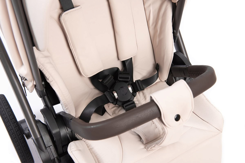 Детская коляска Peppy Monaco Thermo 3 в 1 с автокреслом Rise Black Beige