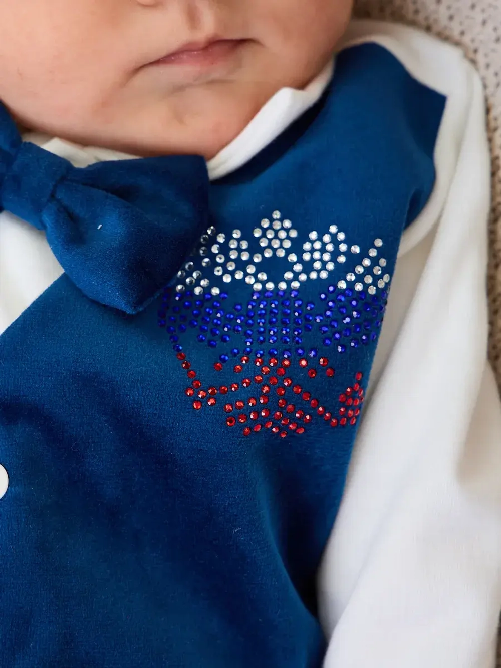 Комбинезон на выписку для новорожденного с триколором