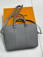 Портфель Louis Vuitton