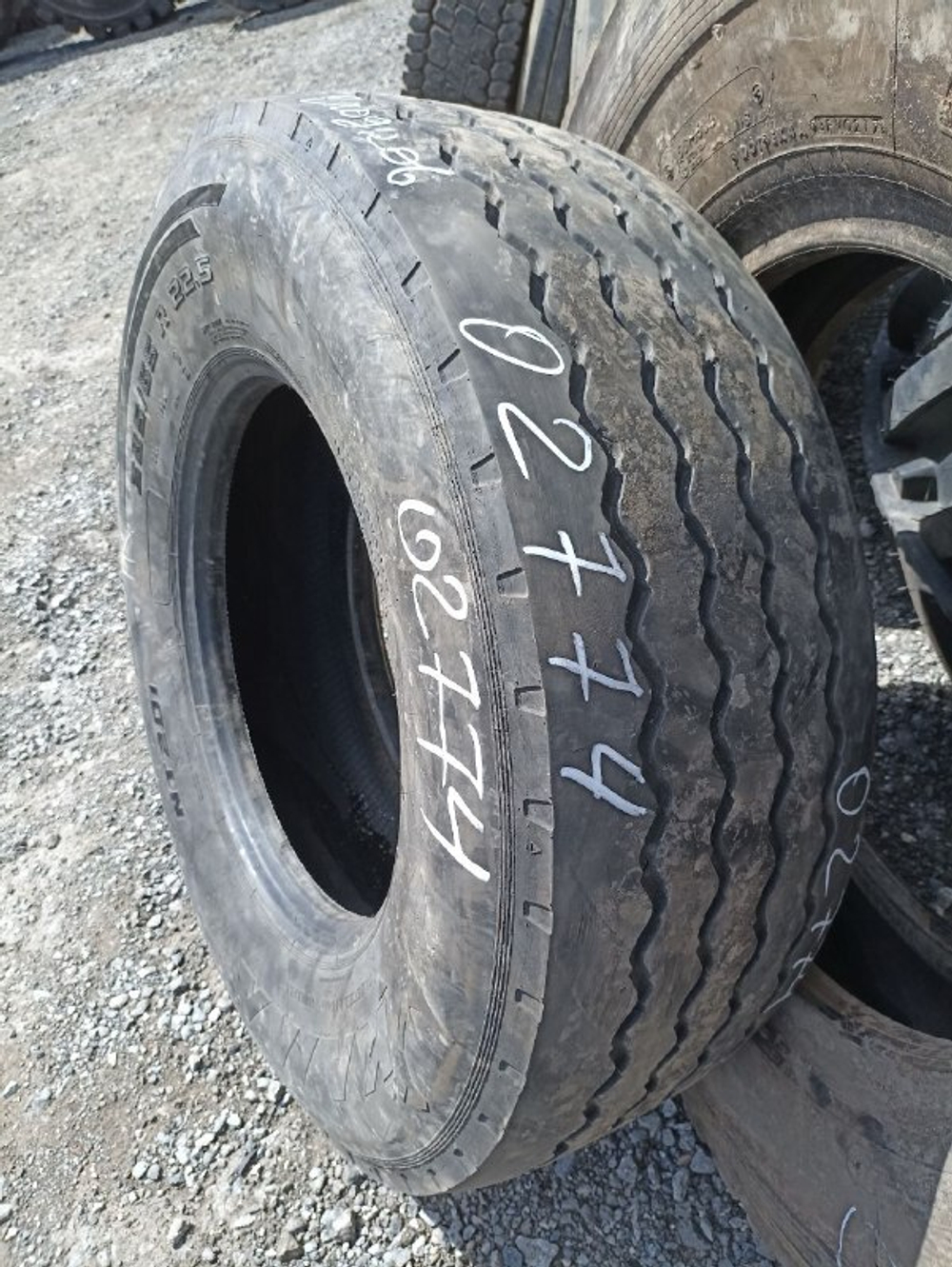 385/65R22.5 Kama NT201 шина б/у