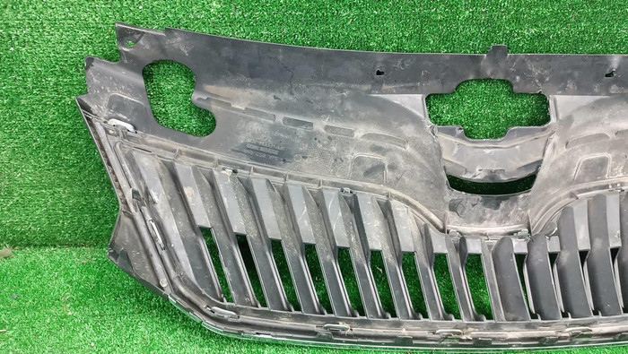 Решетка радиатора Skoda Rapid 1 (2012-2020)