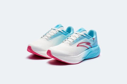 Кроссовки для бега Anta BELLERO 3 SE