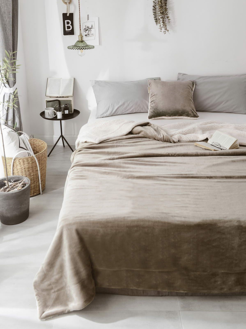 Наволочка 45х45 Sofi De MarkO Жадор бежевая