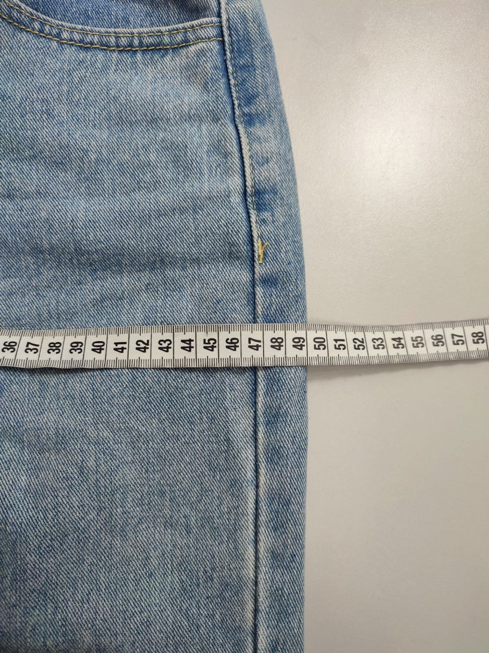 Джинсы светлые 44 размер