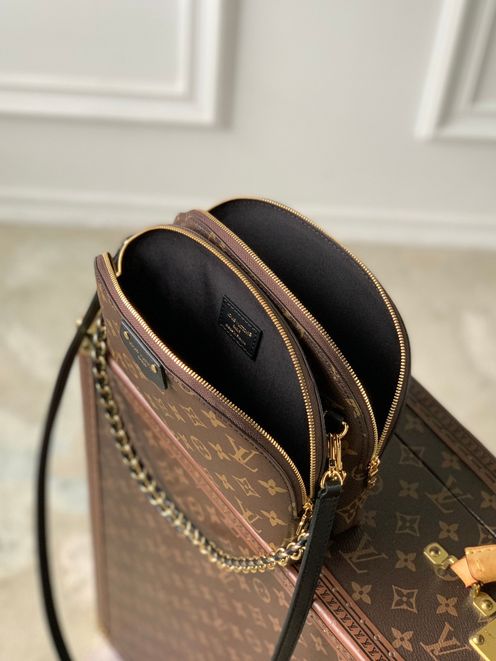 Louis Vuitton Be Alma