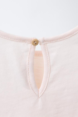 ZARA ФУТБОЛКА С АППЛИКАЦИЕЙ В ВИДЕ ЦВЕТКА И СЕРДЦА, СВЕТЛО-РОЗОВЫЙ