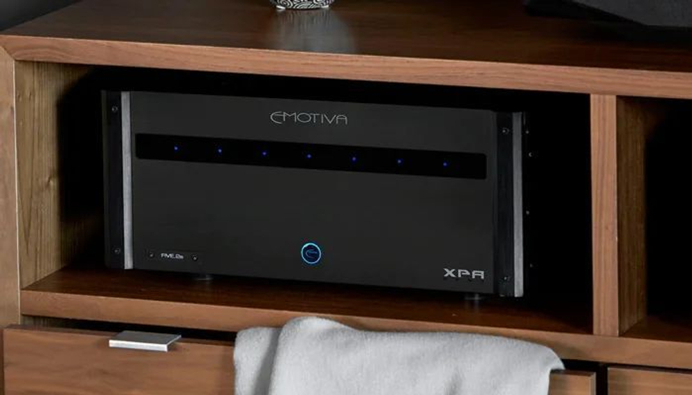 Усилитель мощности Emotiva XPA-9 Gen3