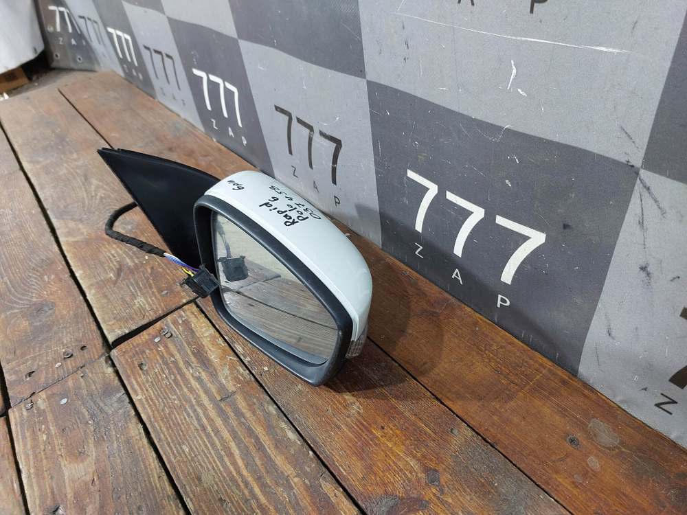 Зеркало правое 6 pin Rapid / Polo 6 Б/У Оригинал 5JB857502J