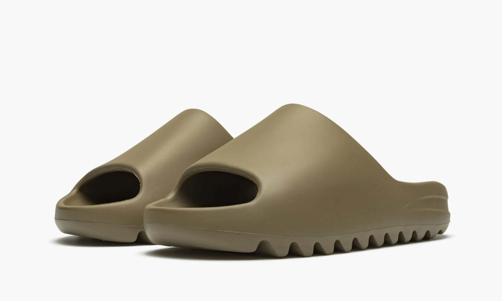 Yeezy Slide "Earth Brown"