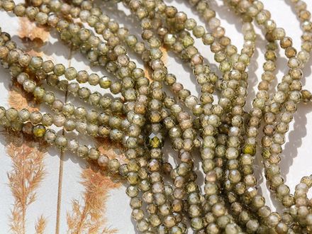 Фианиты 2мм, огранка (нить бусин)