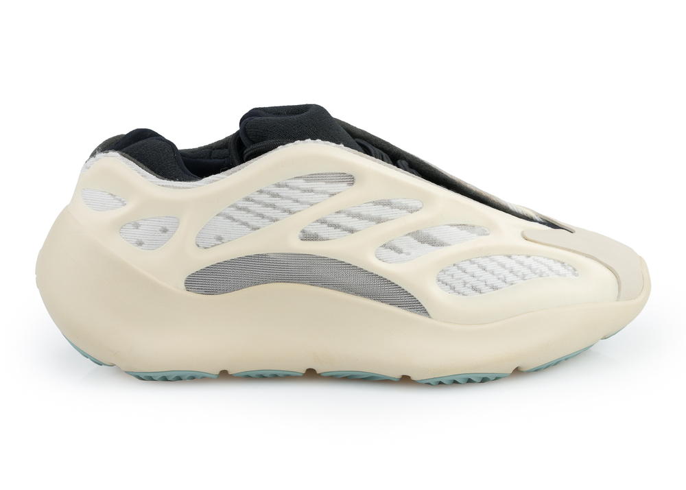 Yeezy 700 Azael