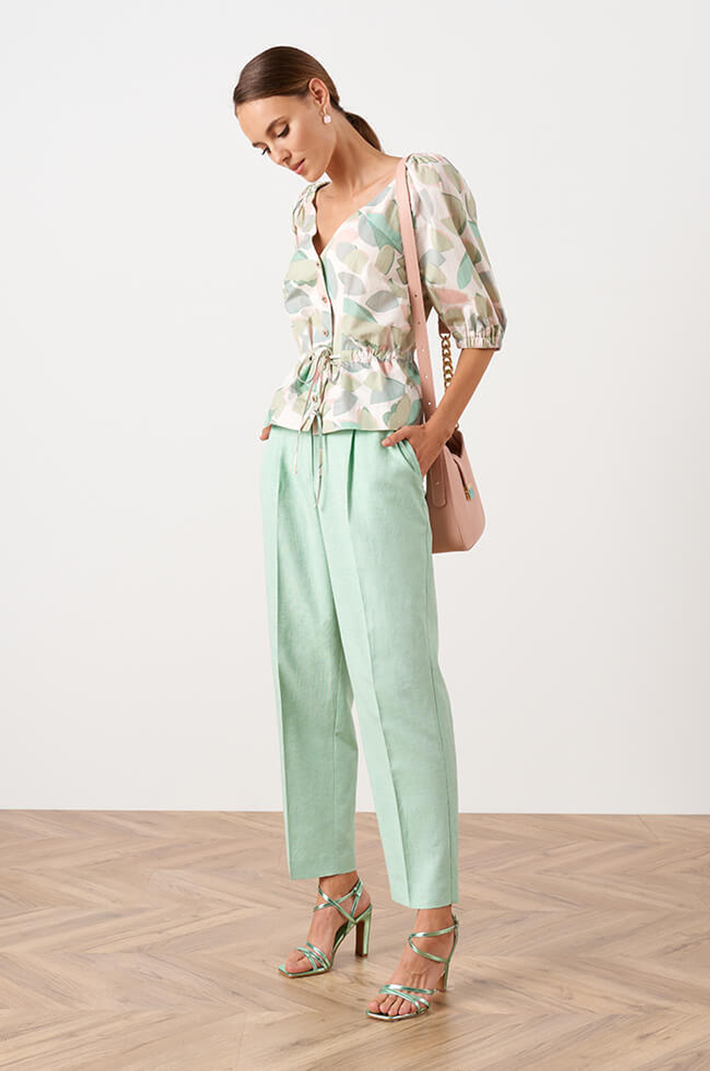 23025 Блузка женская (мультиколор)