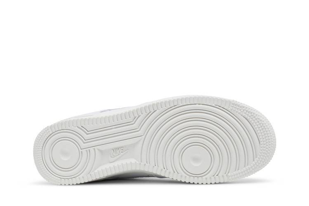 Кроссовки Nike Air Force 1 07 Lx (Женская размерная сетка)