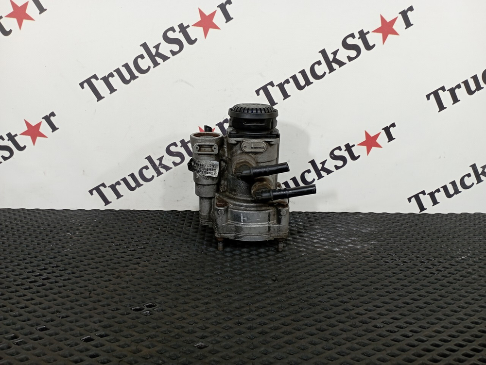 Кран управления тормозами прицепа 2023г.