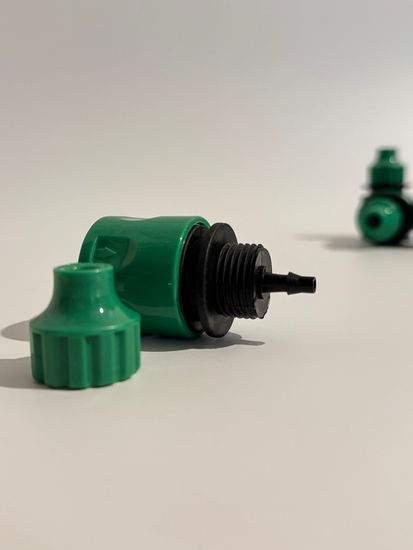 Быстросъёмный коннектор под микротрубку 4х6мм