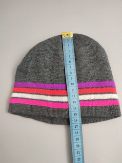 Шапка серая с полосками на 2-3 года
