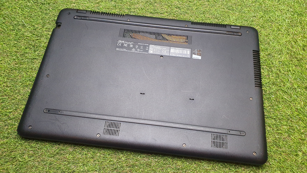 Ноутбук ASUS i5-7/8Gb/GTX 1050 2Gb/FHD/ N705U N705UD-GC014T/Windows 10