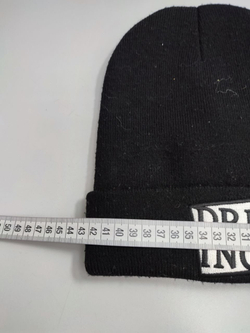 Шапка с аппликацией