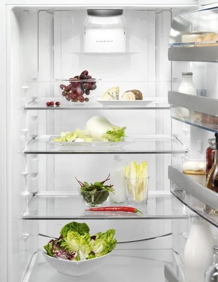 Холодильник AEG RCB 83724 MX