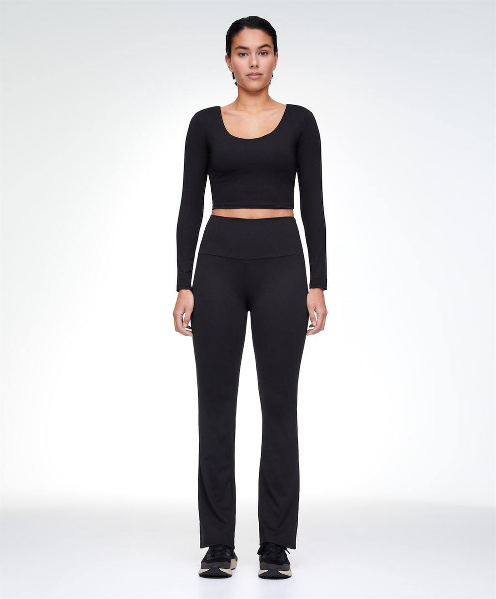 OYSHO Брюки клеш с высокой посадкой Flare Comfortlux High Rise, черный