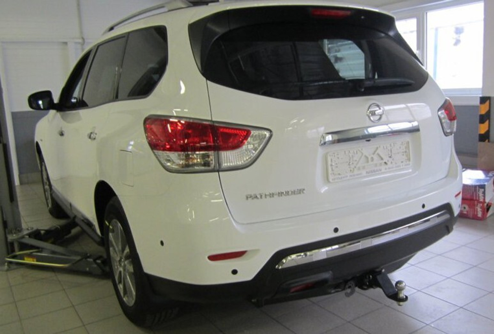 Фаркоп Бизон на Nissan Pathfinder FA 0854-E (R52, с 2014 г.в.) (паспорт и сертификат в комплекте)(без электрики)
