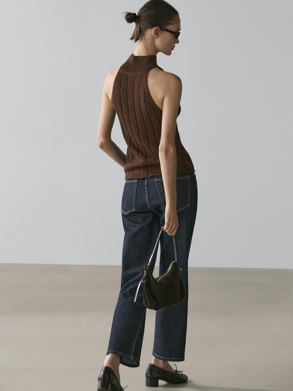 Massimo Dutti Топ из смесовой хлопка с горловиной халтер, шоколадный