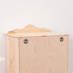 Шкаф навесной Бритта 1 дверь с карнизом из массива сосны для кухни и ванной, в натуральной отделке