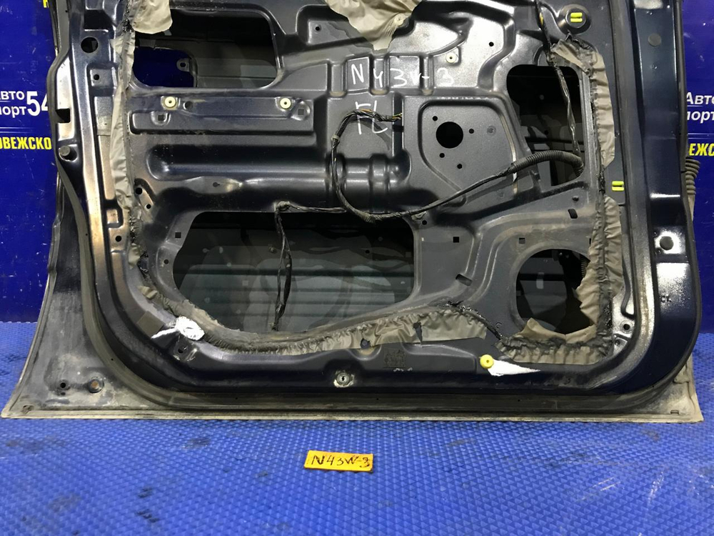 Дверь передняя левая MITSUBISHI CHARIOT 1994